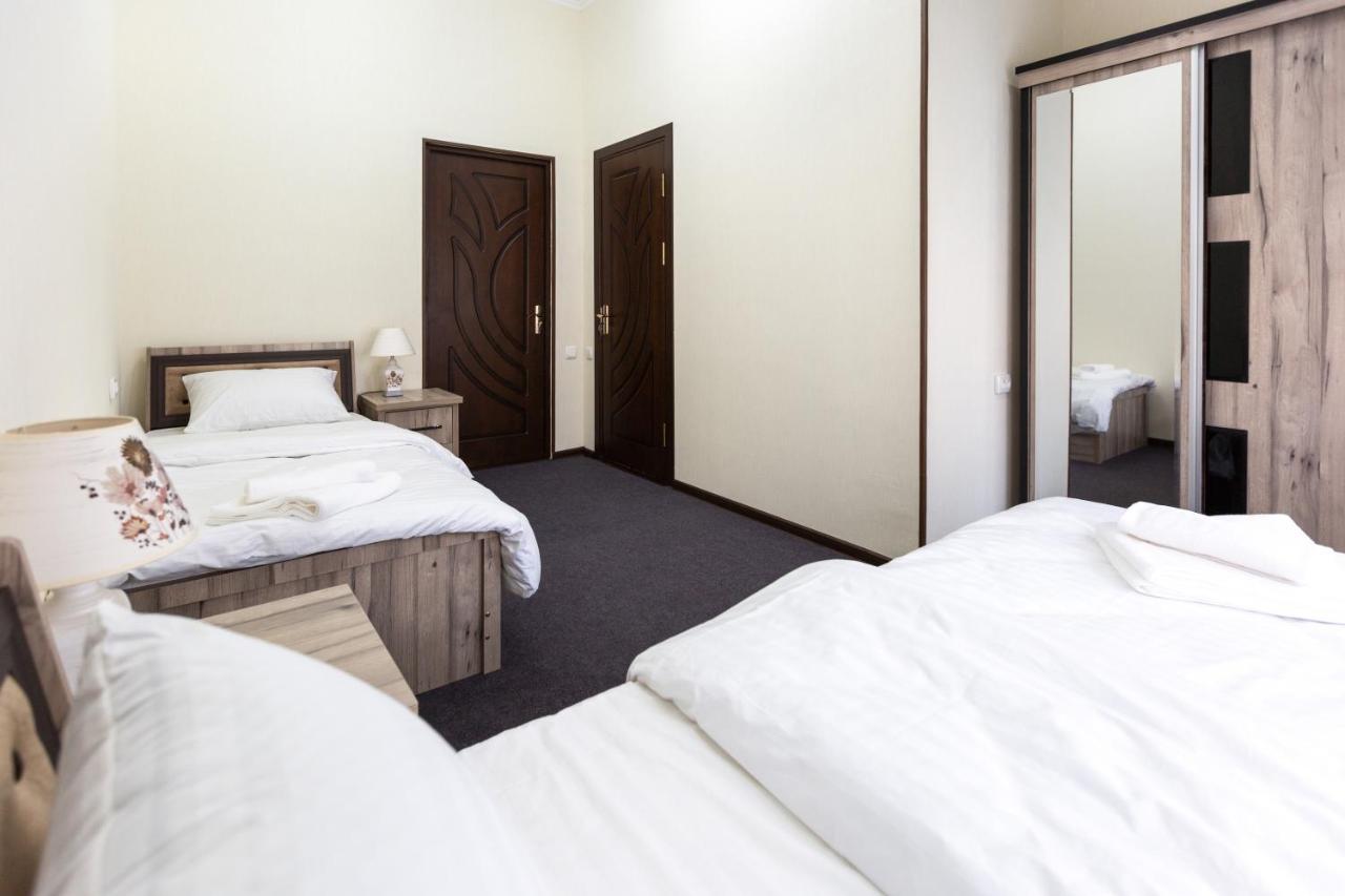 Light Hotel タシュケント エクステリア 写真
