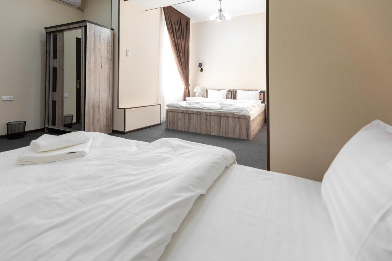 Light Hotel タシュケント エクステリア 写真