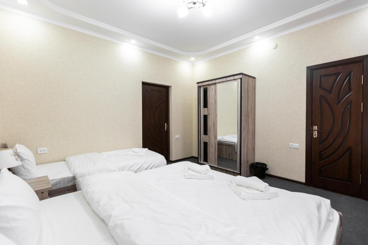Light Hotel タシュケント エクステリア 写真