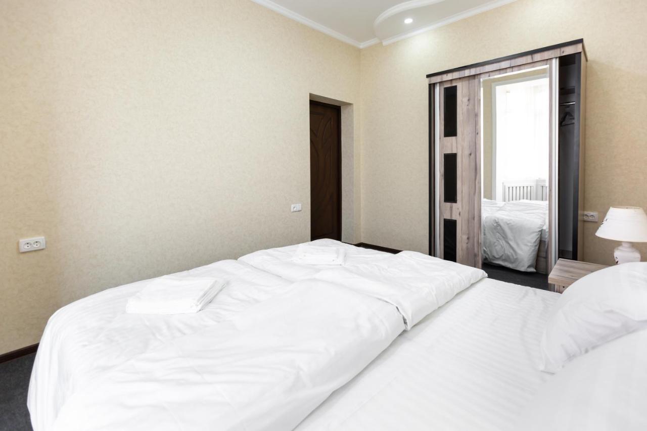 Light Hotel タシュケント エクステリア 写真